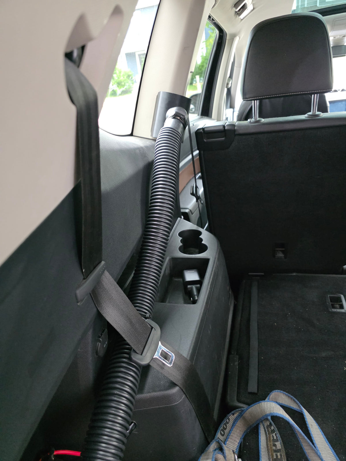 VW Atlas rear vent diverter for rear facing car seat third row vent