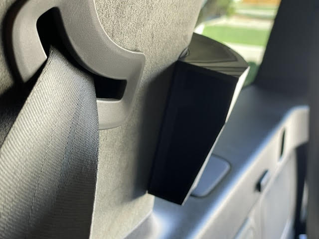 Rivian R1S rear vent diverter for rear facing car seat third row vent